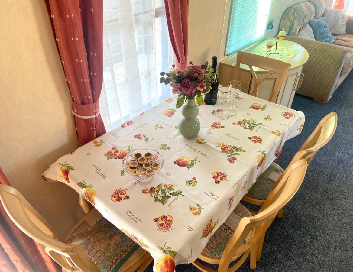 Ferienwohnung Kisvakond Vendeghaz Jeno Exterior foto