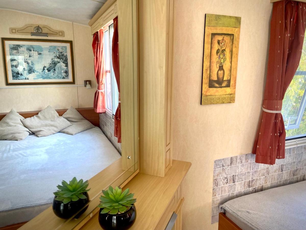 Ferienwohnung Kisvakond Vendeghaz Jeno Exterior foto